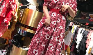 太阳的儿子打一字