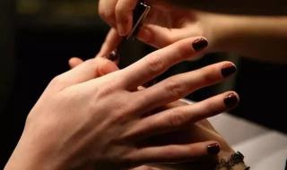 涂指甲油小游戏 涂指甲油小游戏