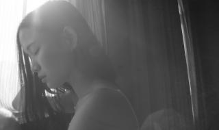 想念是会呼吸的痛mv 想念是会呼吸的痛mv