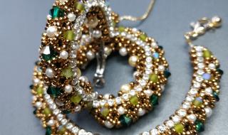 施华洛世奇耳环 施华洛世奇耳环